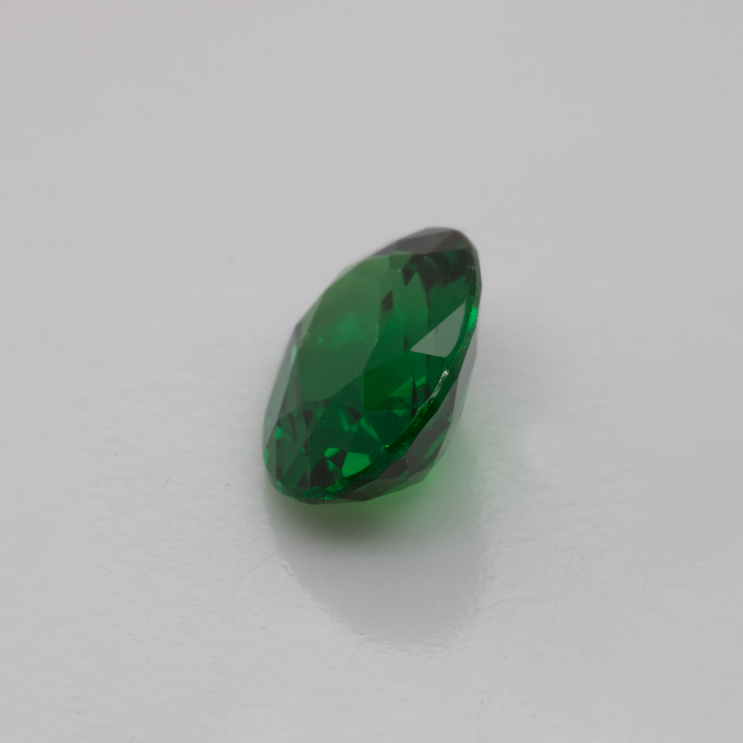 Tsavorit - grün, oval, 8x6 mm, 1.47 cts, Nr. TS91007
