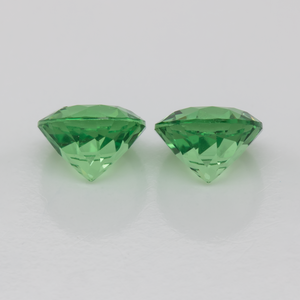 Tsavorit Paar - grün, rund, 4.5x4.5 mm, 0.84 cts, Nr. TS91012