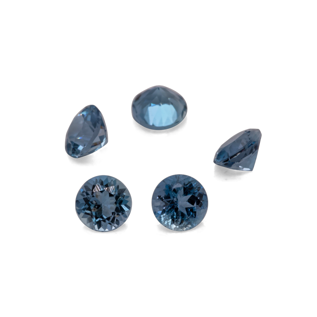 Aquamarine - AAA, round, 2.5x2.5 mm, 0.04-0.06 cts, No. A99017