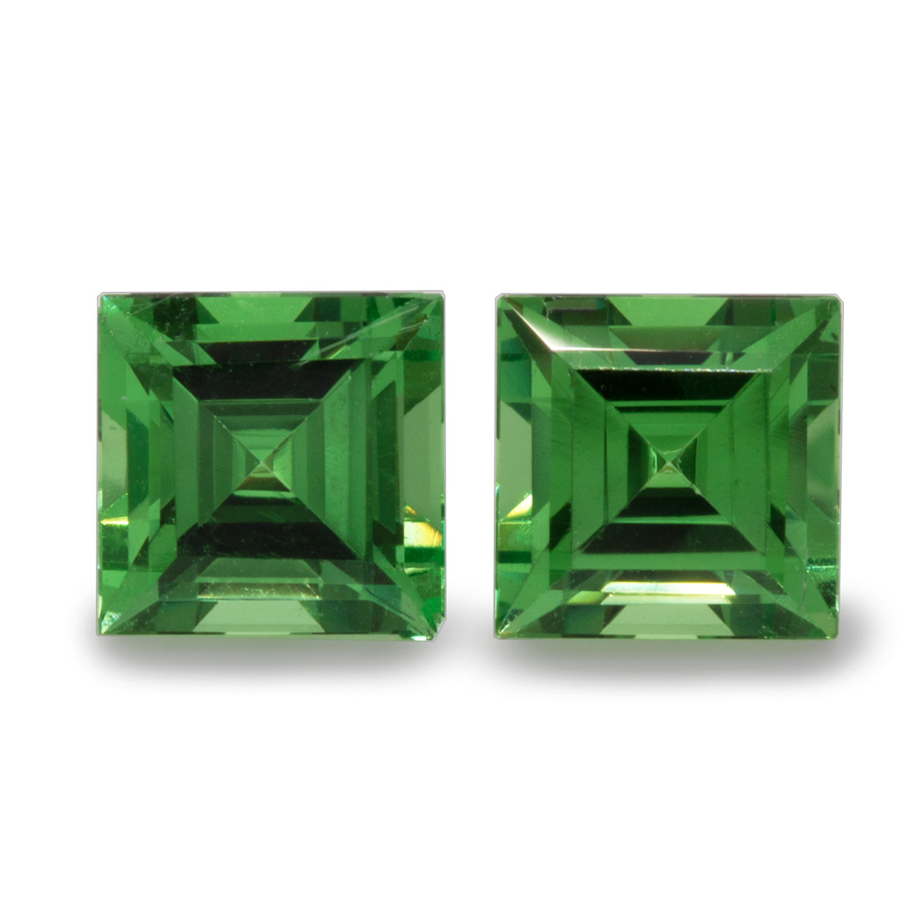Tsavorite Pair - green, square, 4x4 mm, 0.80 cts, No. TS16001