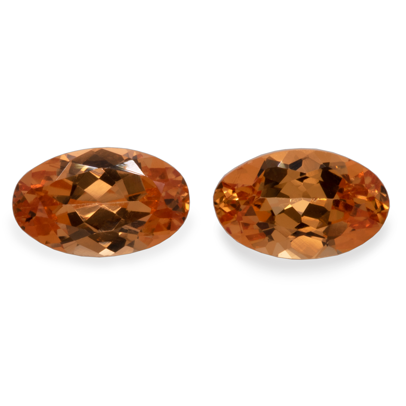 Mandarin Granat Paar - hell orange, oval, 5x3 mm, 0,54-0,66 cts, Nr. MG19003