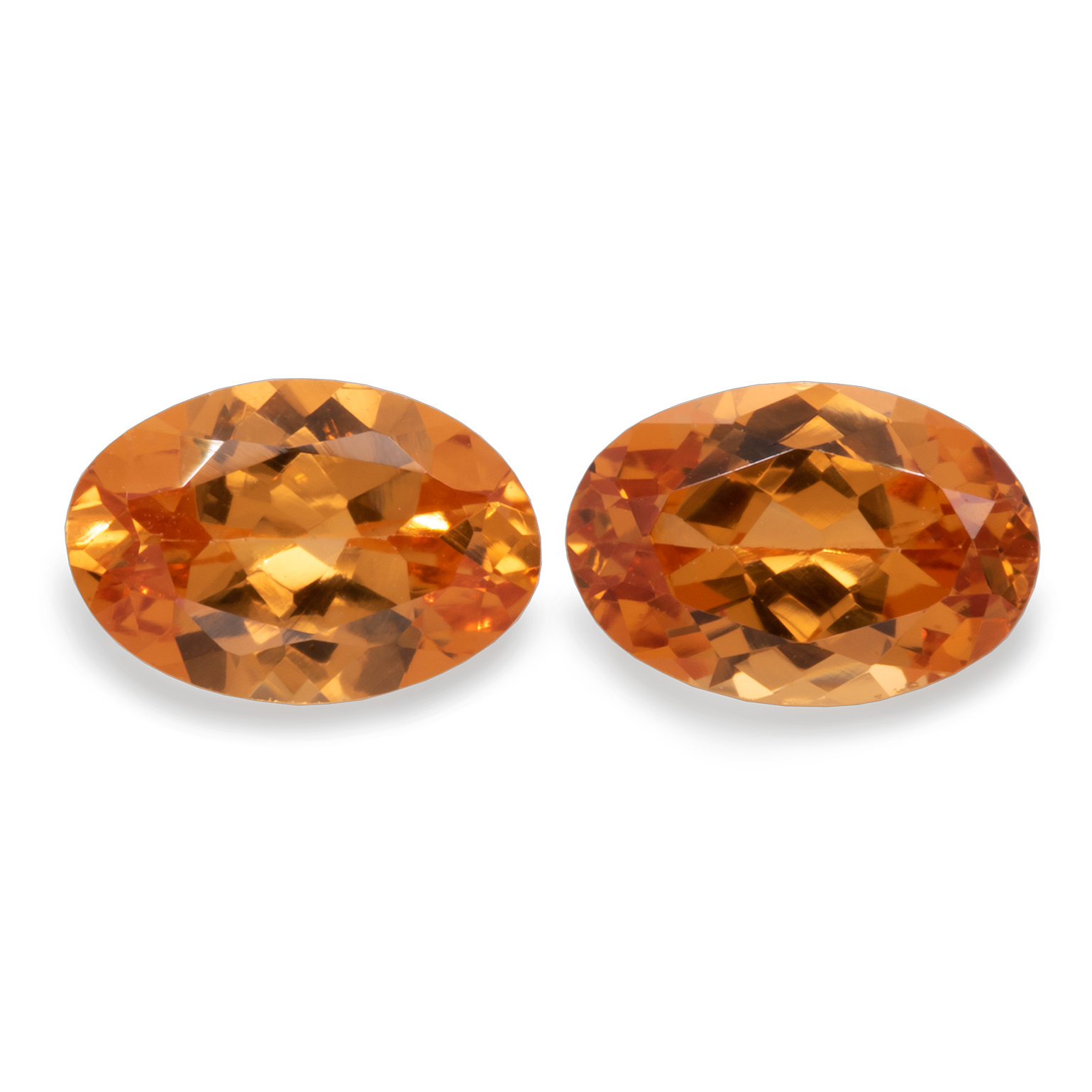 Mandarin Granat Paar - hell orange, oval, 6x4 mm, 1,20-1,40 cts, Nr. MG25003