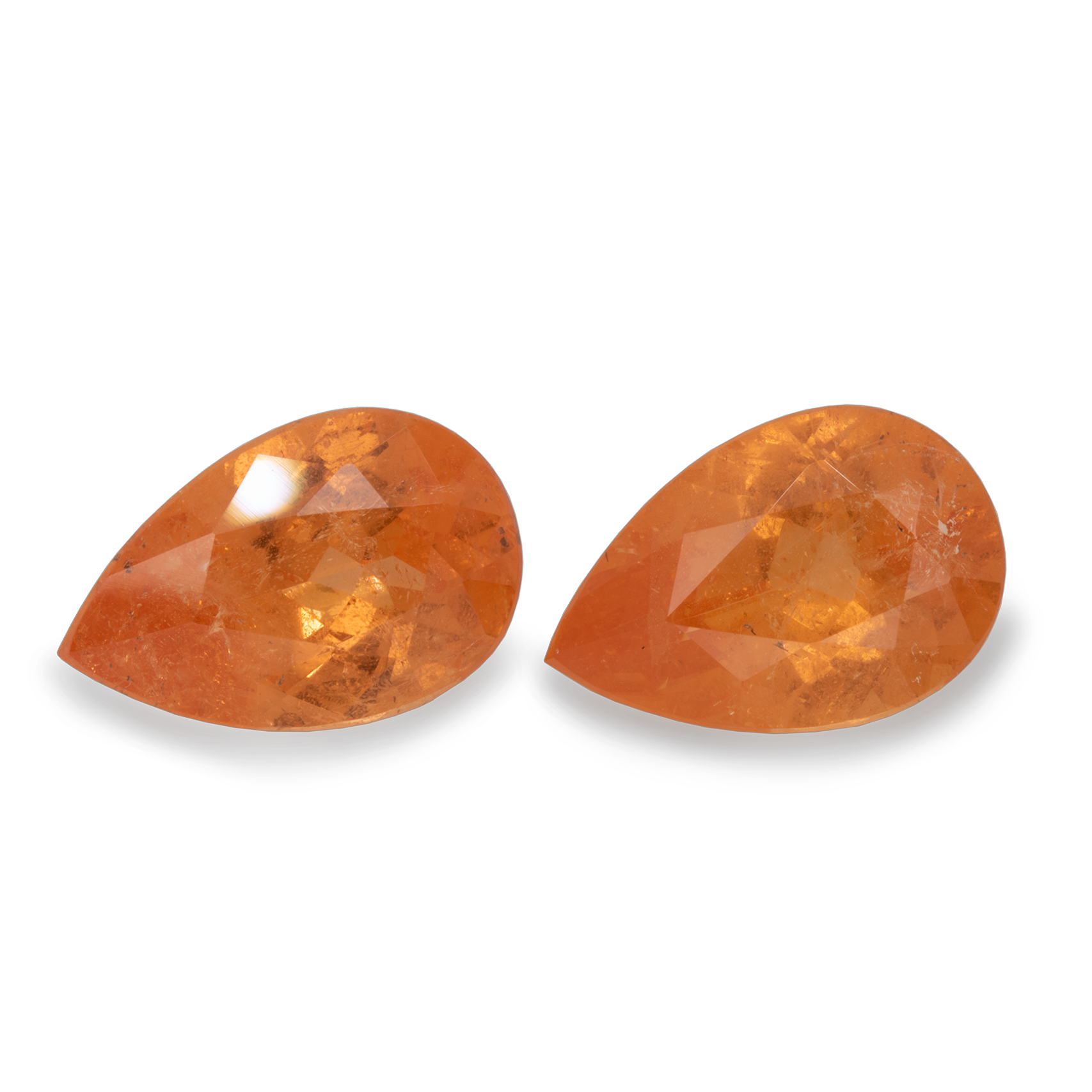 Mandarin Granat Pair - light orange, pearshape, 12x8 mm, 6.94 cts, No. MG27003