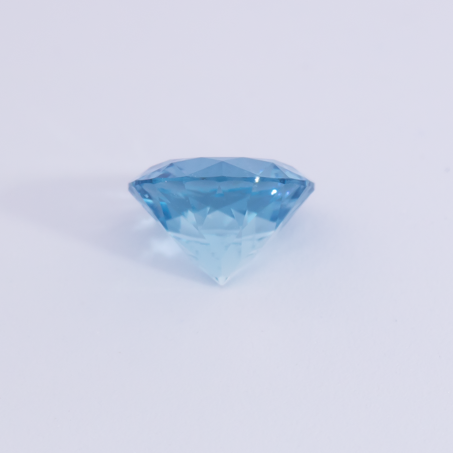 Aquamarine - AA, round, 4.5x4.5 mm, 0.28 - 0.32 cts, No. A99066