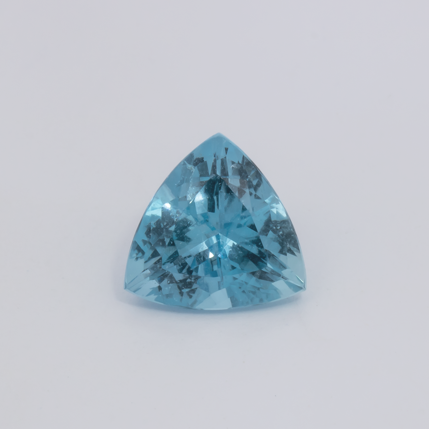 Aquamarin AAA - blau, trillion, 8.7x8.6 mm, 1.88 cts, Nr. A99080