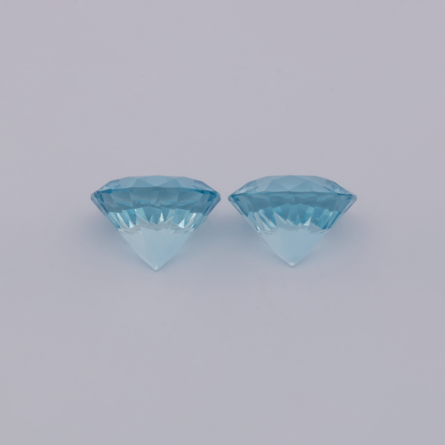 Aquamarin AA Paar - blau, rund, 7x7 mm, 2.27 cts, Nr. A99082