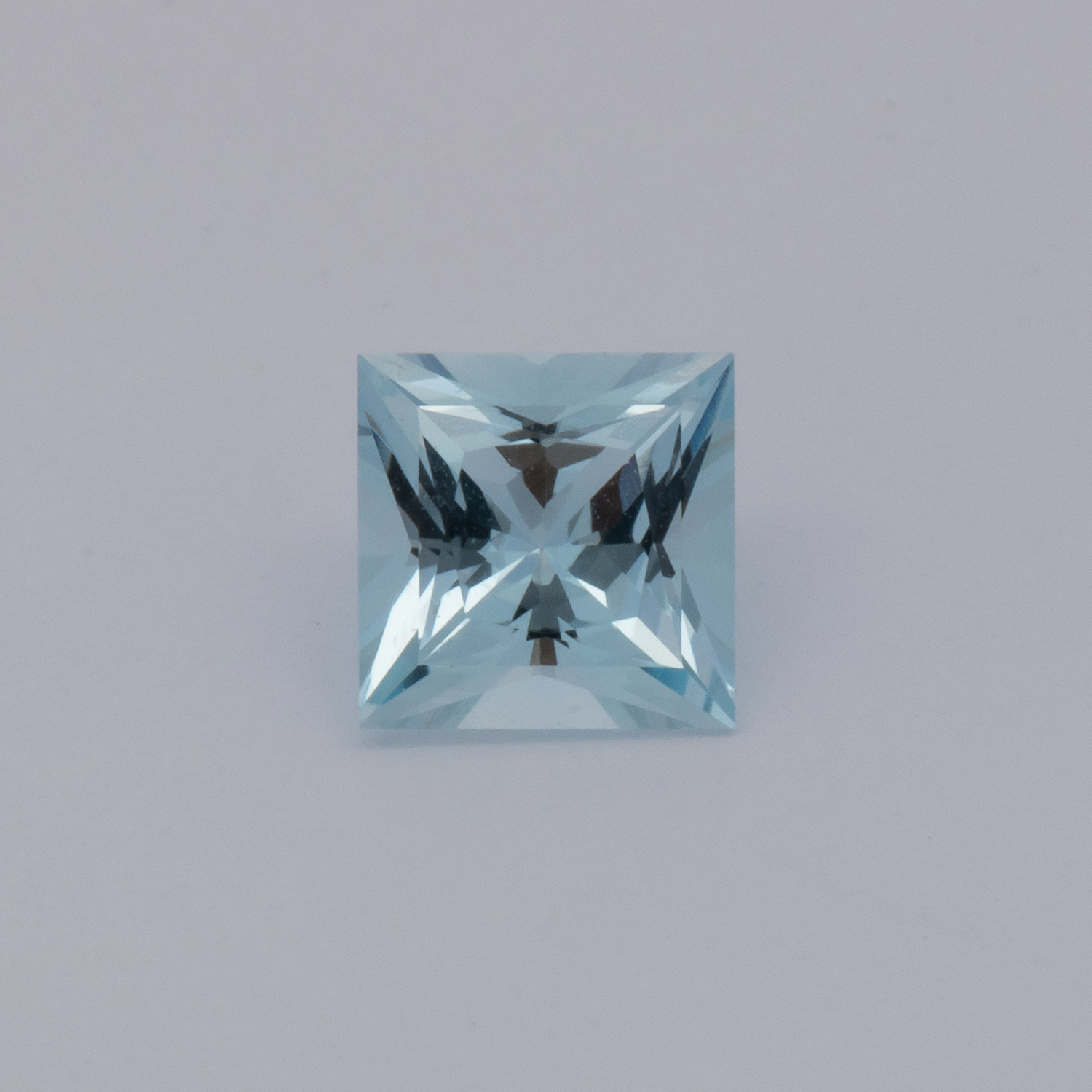 Aquamarin A - blau, rechteck, 5x5 mm, 0.53 cts, Nr. A99088