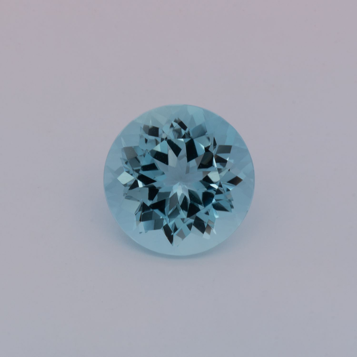 Aquamarin - blau, rund, 12.1x12.1 mm, 5.88 cts, Nr. A99091