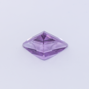 Amethyst - lila, trillion, 8.9x7.8 mm, 1.18 cts, Nr. AMY79002