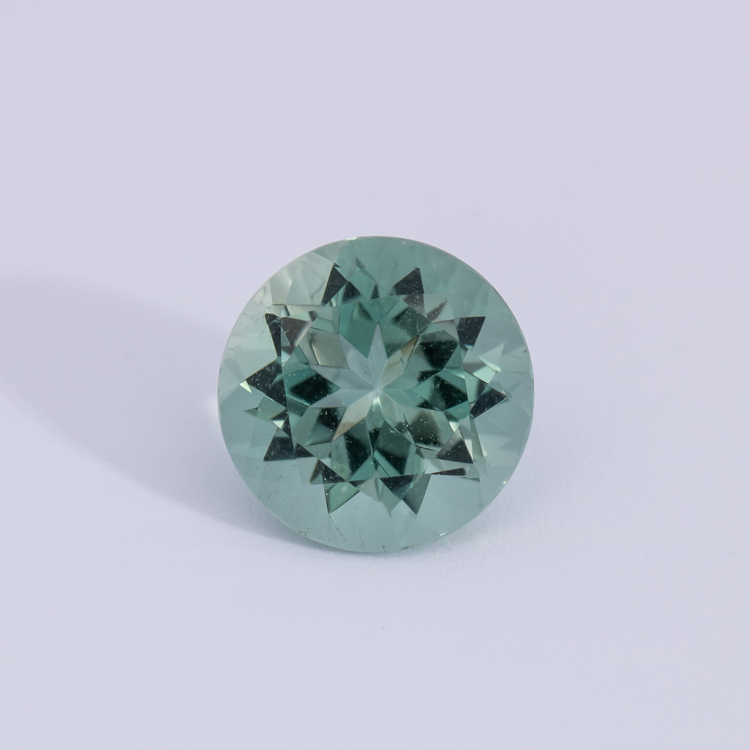 Beryl - green, round, 6.1x6.1 mm, 0.76 cts, No. BY90039