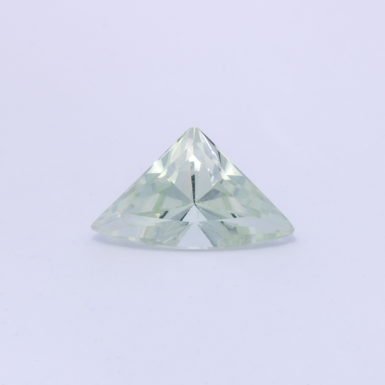 Beryll - grün, fancy, 7.1x4.3 mm, 0.36 cts, Nr. BY90044