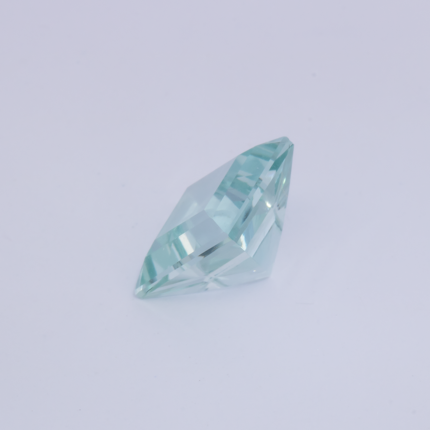 Beryll - blau, rechteck, 7x7 mm, 1.53 cts, Nr. BY90054