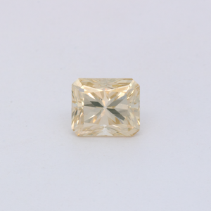 Diamant - leicht getönt gelb, achteck, 4.8x4 mm, 0.56 cts, Nr. DT1001