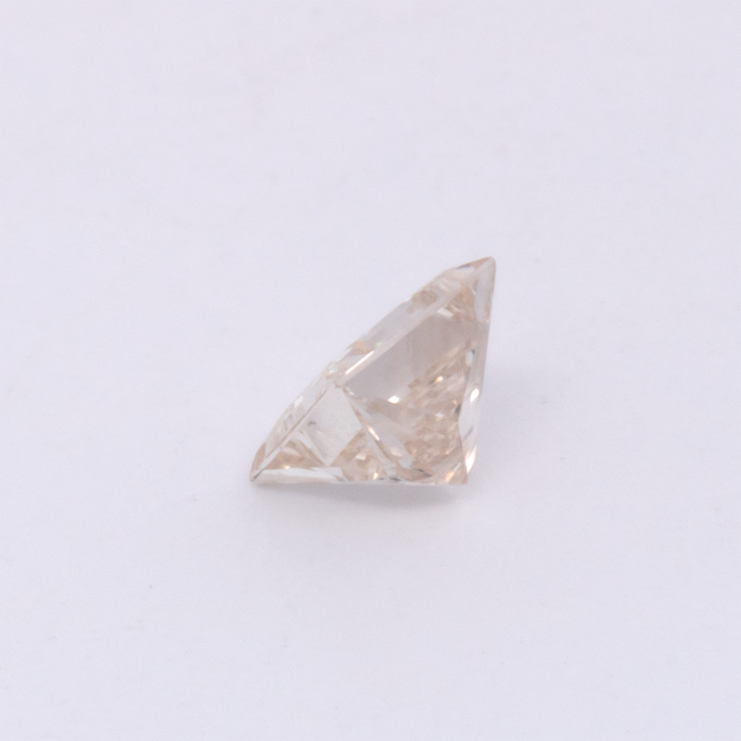 Diamant - getöntes weiß, rechteck, 3.6x3.6 mm, 0.27 cts, Nr. DT1007