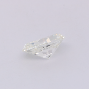 Diamant - getöntes weiß, oval, 7.02x4.78 mm, 0.77 cts, Nr. DT1010