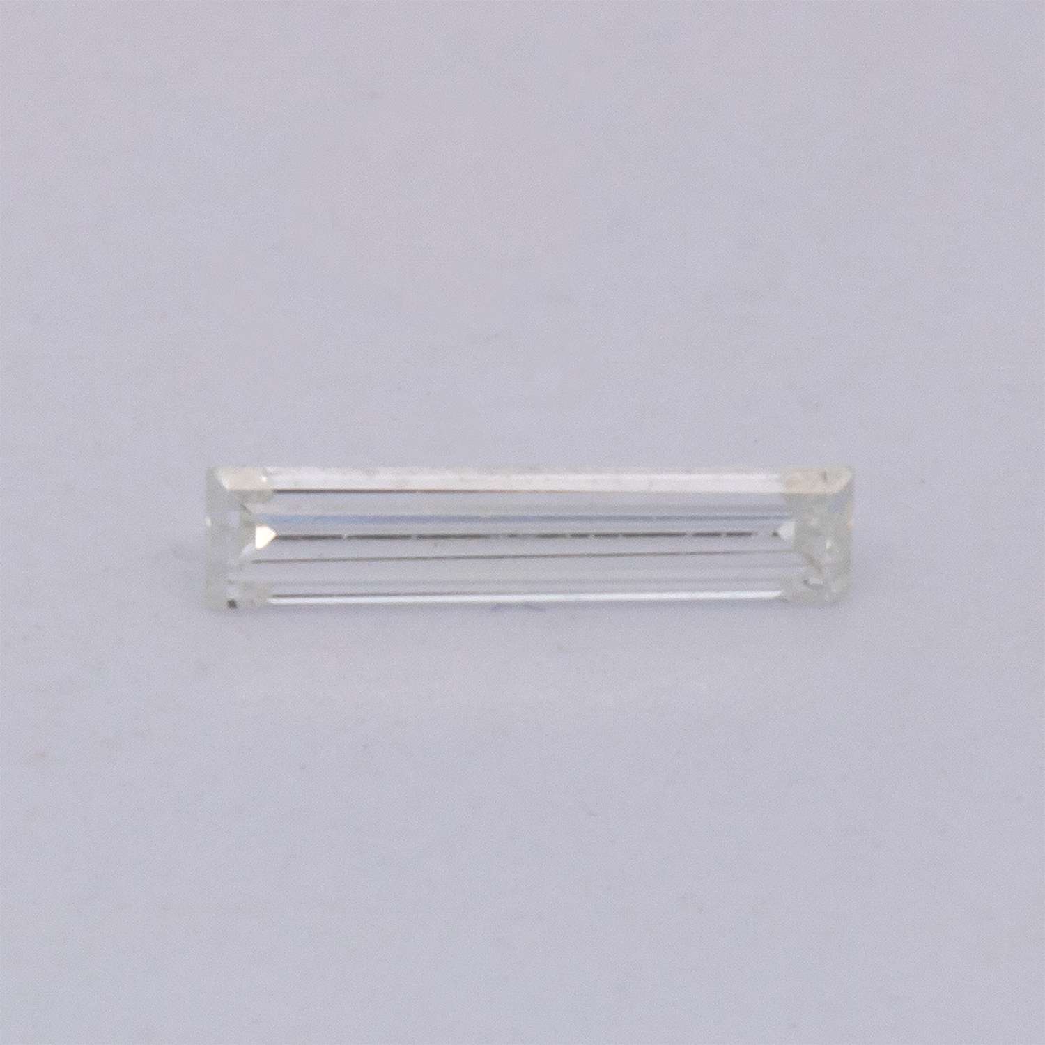 Diamant - fein weiß, baguette, 5.2x1.8 mm, 0.06 - 0.07 cts, Nr. DT1030