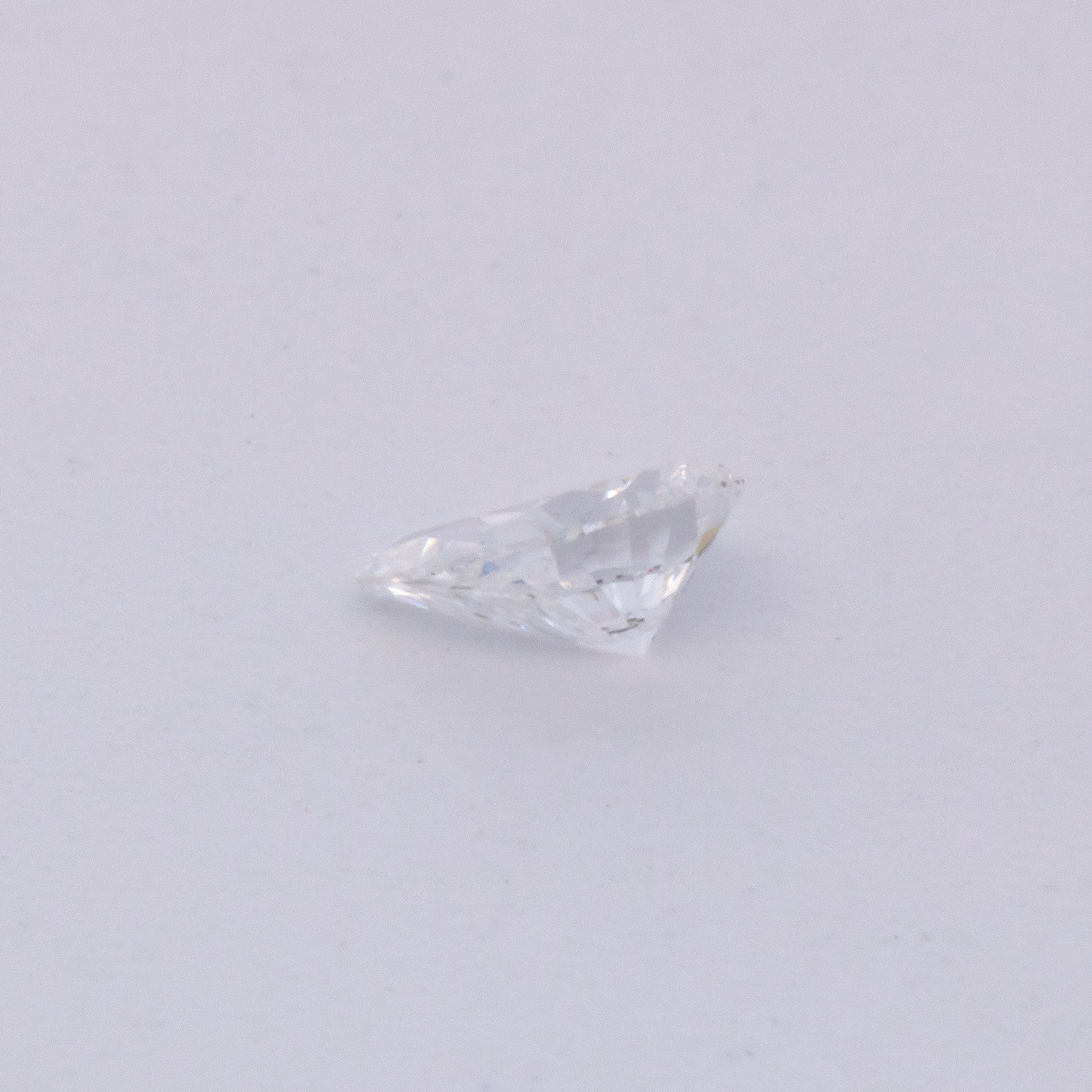 Diamant - fein weiß, birnform, 3.7x2.6 mm, 0.09 cts, Nr. DT1031