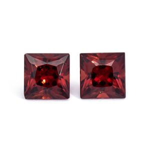 Garnet Pair - red, square, 3.4x3.4 mm, 0.54 cts, No. GR32003