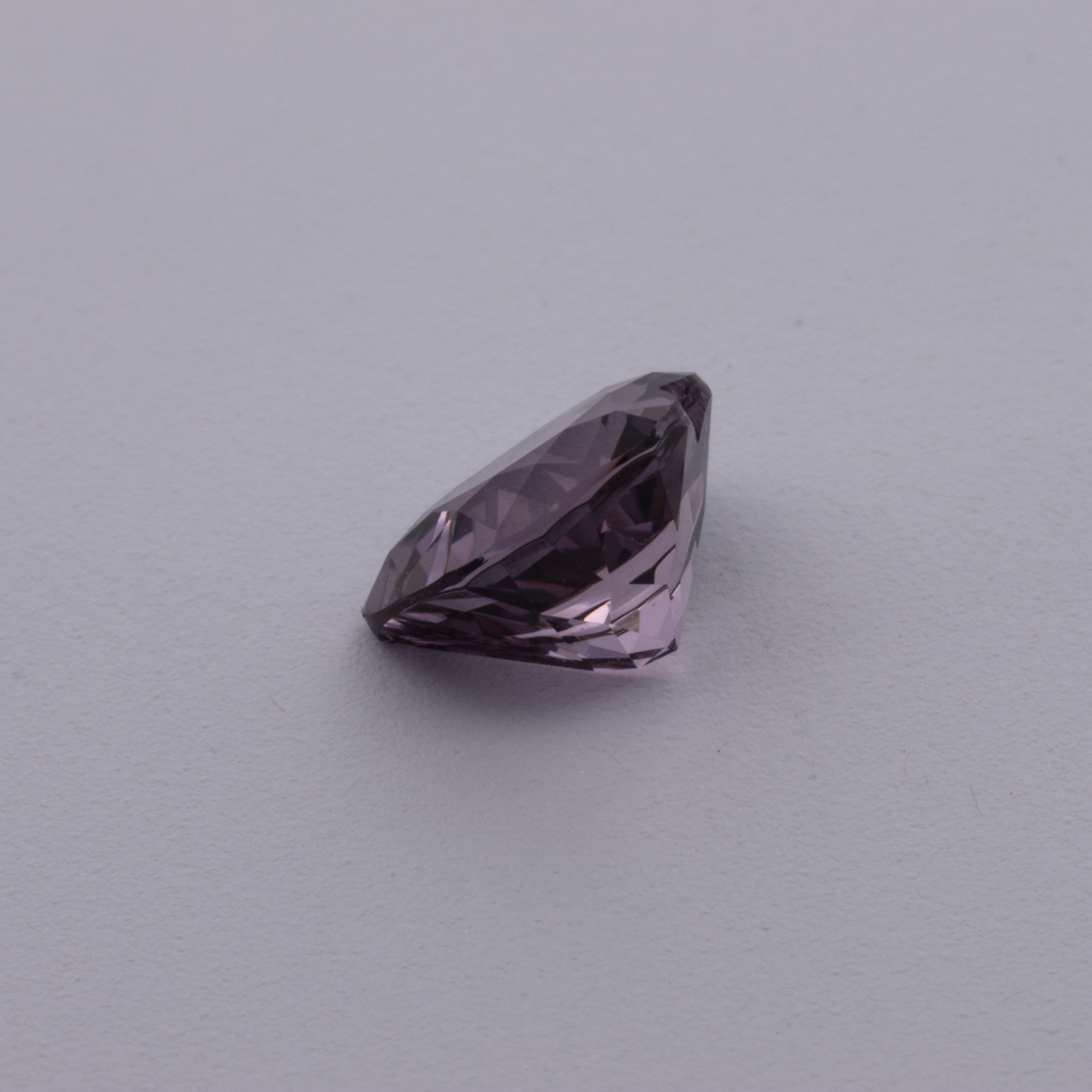 Spinell - lila, herz, 6x5.5 mm, 0.73 cts, Nr. SP90129
