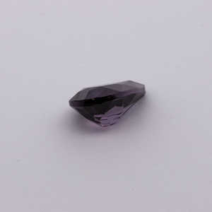Spinell - lila, birnform, 8.5x6 mm, 1.39 cts, Nr. SP90138