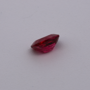 Spinell - rot, antik, 4.1x3 mm, 0.21 cts, Nr. SP90145