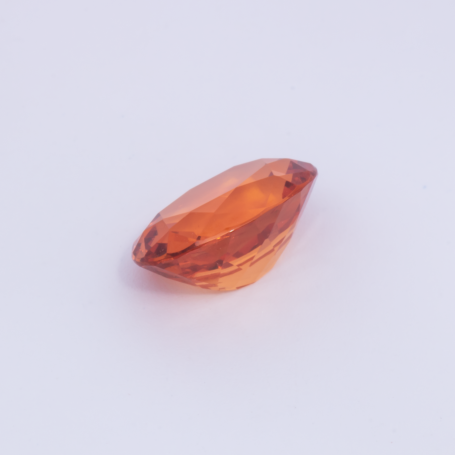 Mandarin Granat - orange, oval, 10.2x8.1 mm, 3.56 cts, Nr. MG99063
