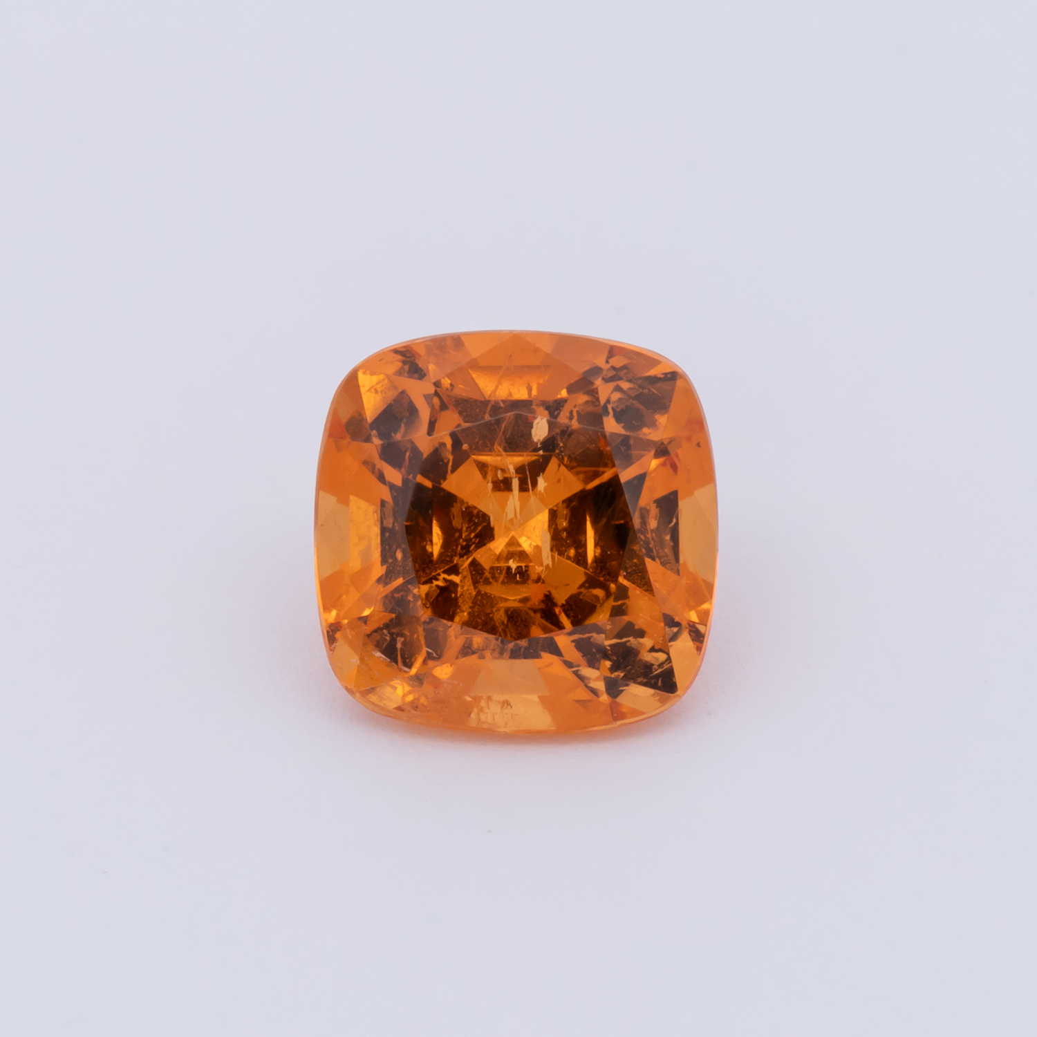 Mandarin Granat - orange, antik, 7.2x7.2 mm, 2.22 cts, Nr. MG99068