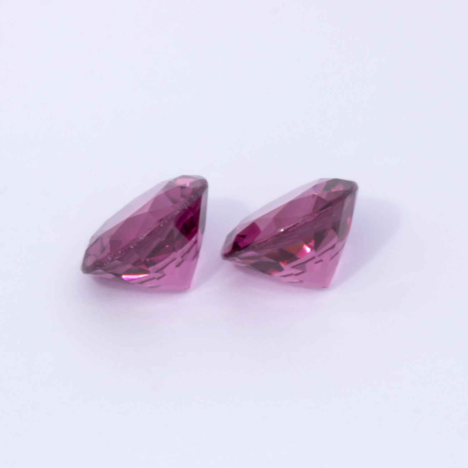 Rhodolith Paar - rot, rund, 5x5 mm, 1.21 cts, Nr. RD25004