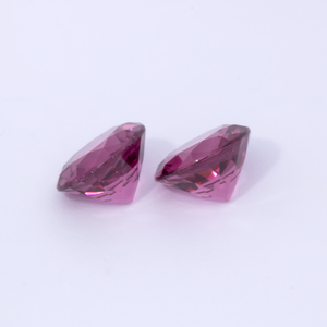 Rhodolith Paar - rot, rund, 5x5 mm, 1.21 cts, Nr. RD25004
