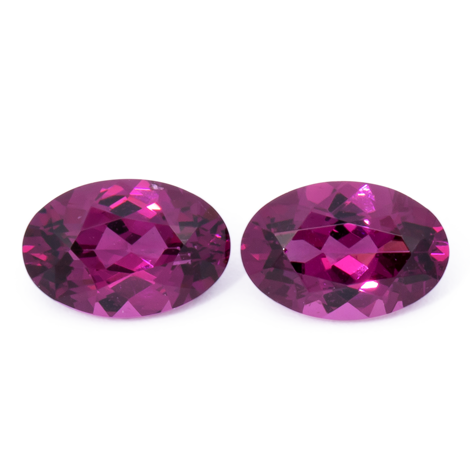 Rhodolith Paar - rot, oval, 6x4 mm, 1.04 cts, Nr. RD25005