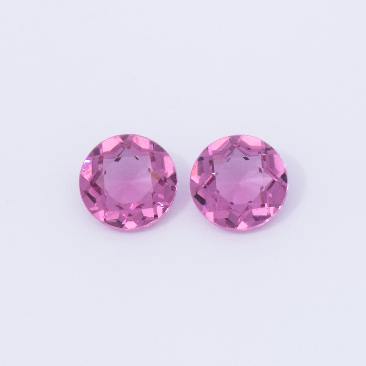 Rhodolith Paar - rot, rund, 4x4 mm, 0.53 cts, Nr. RD25007