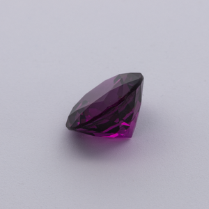 Royal Purple Garnet - lila, rund, 8.1x8.1 mm, 2.5 cts, Nr. RP95001