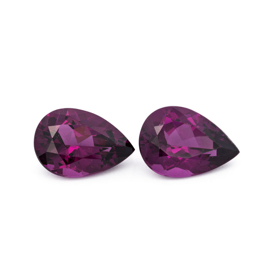 Royal Purple Garnet Paar - lila, birnform, 10x7 mm, 4.70 cts, Nr. RP95007