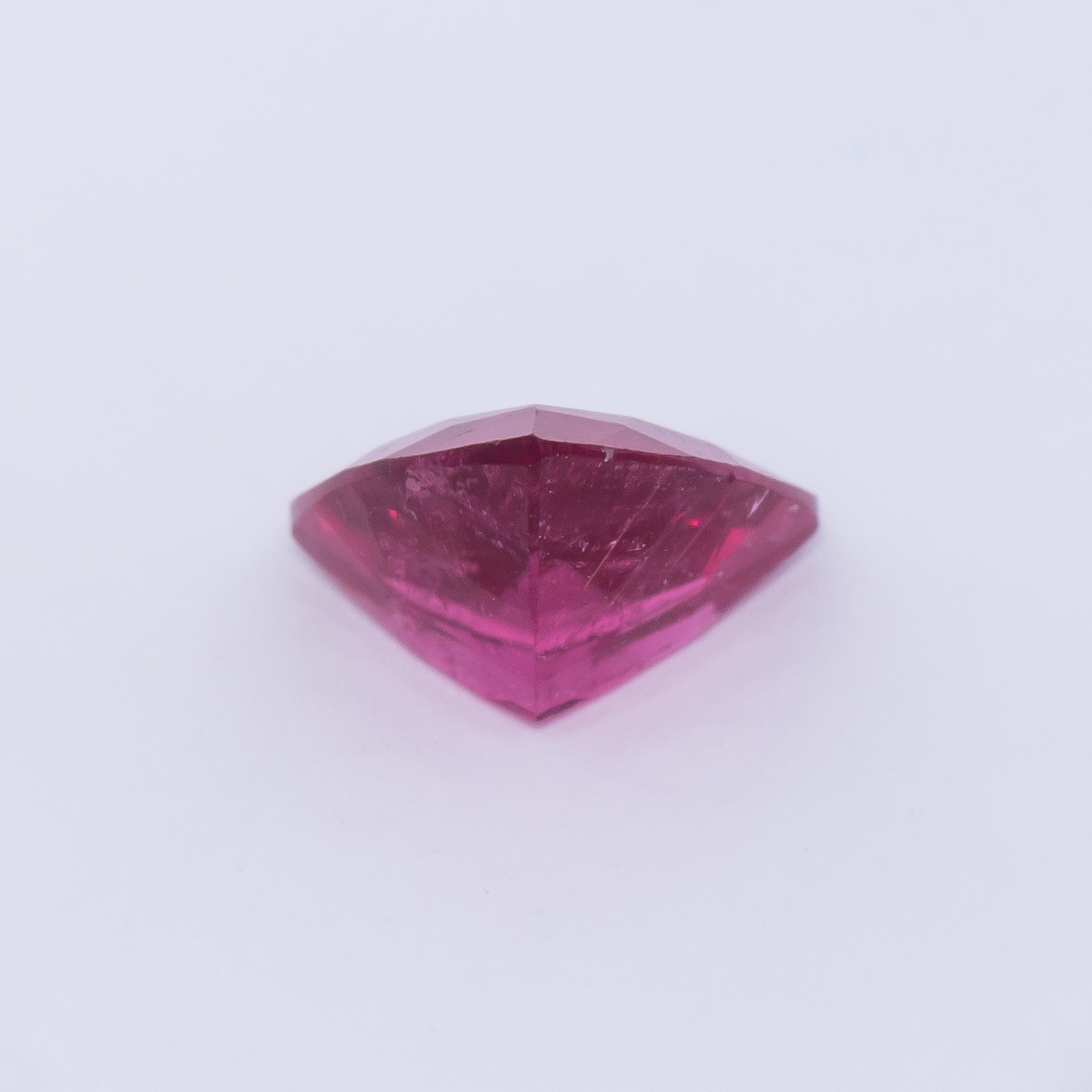 Rubellit - rosa, trillion, 7x7.3 mm, 0.99 cts, Nr. RUB15005