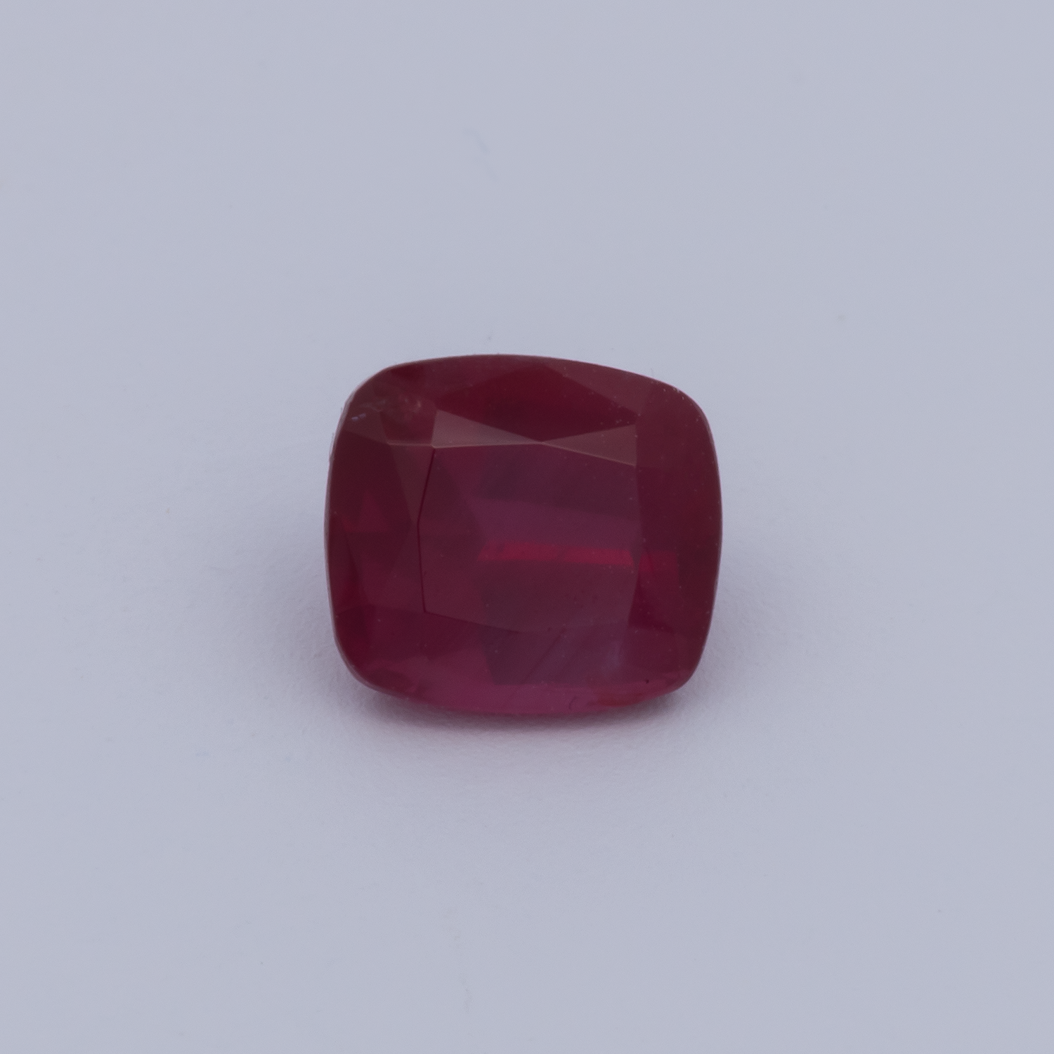 Rubin - rot, antik, 6.3x5.6 mm, 1.30 cts, Nr. RY10001