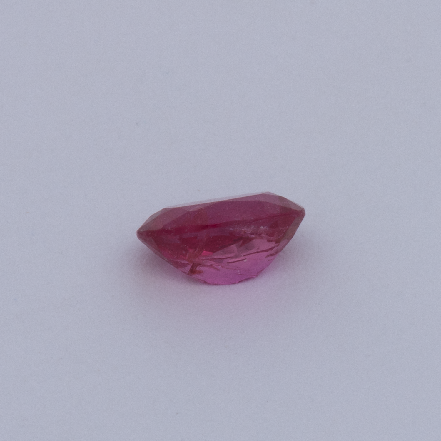Rubin - rot, oval, 5.74x4.30 mm, 0.58 cts, Nr. RY10002