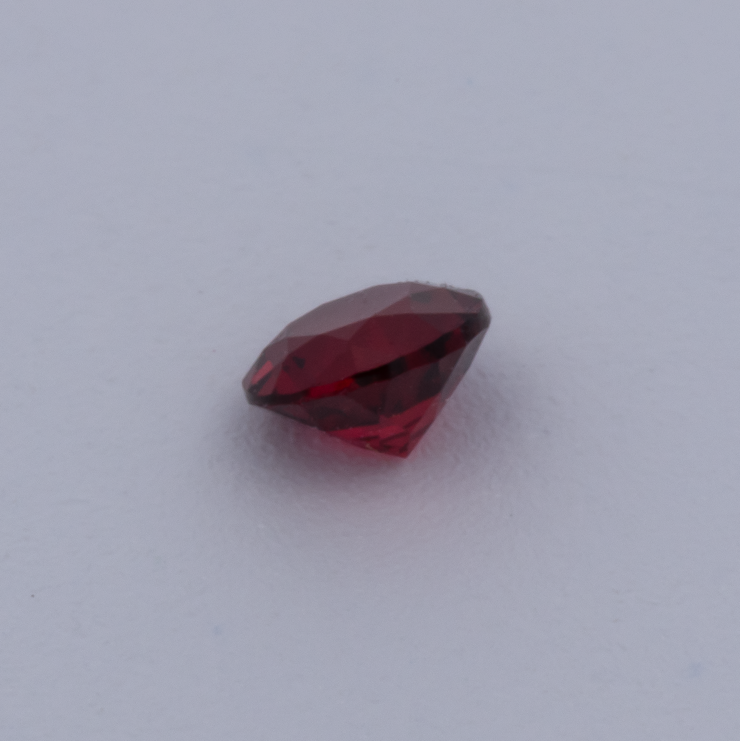 Rubin - rot, rund, 2.5x2.5 mm, 0.07 - 0.09 cts, Nr. RY10003