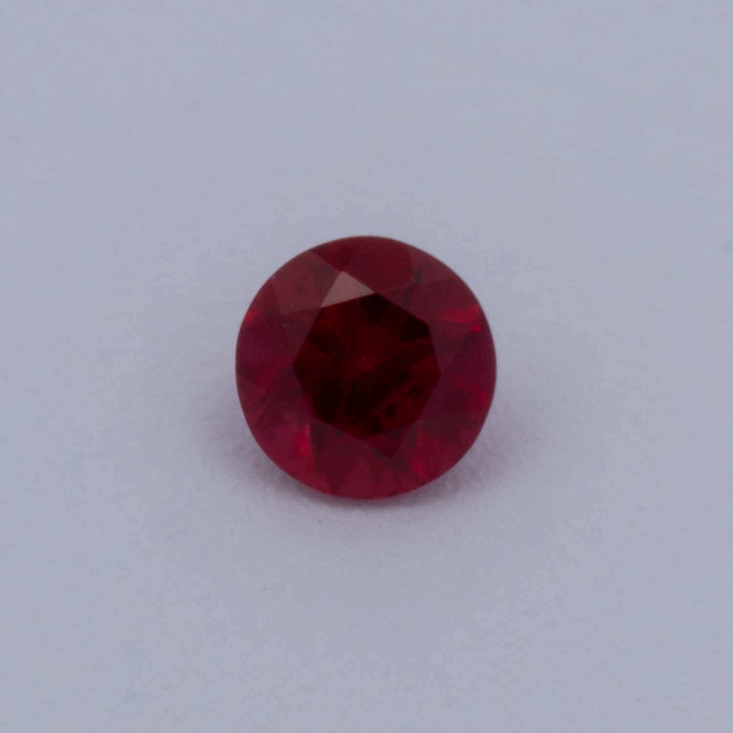 Rubin - rot, rund, 2.25x2.25 mm, 0.06 cts, Nr. RY10010