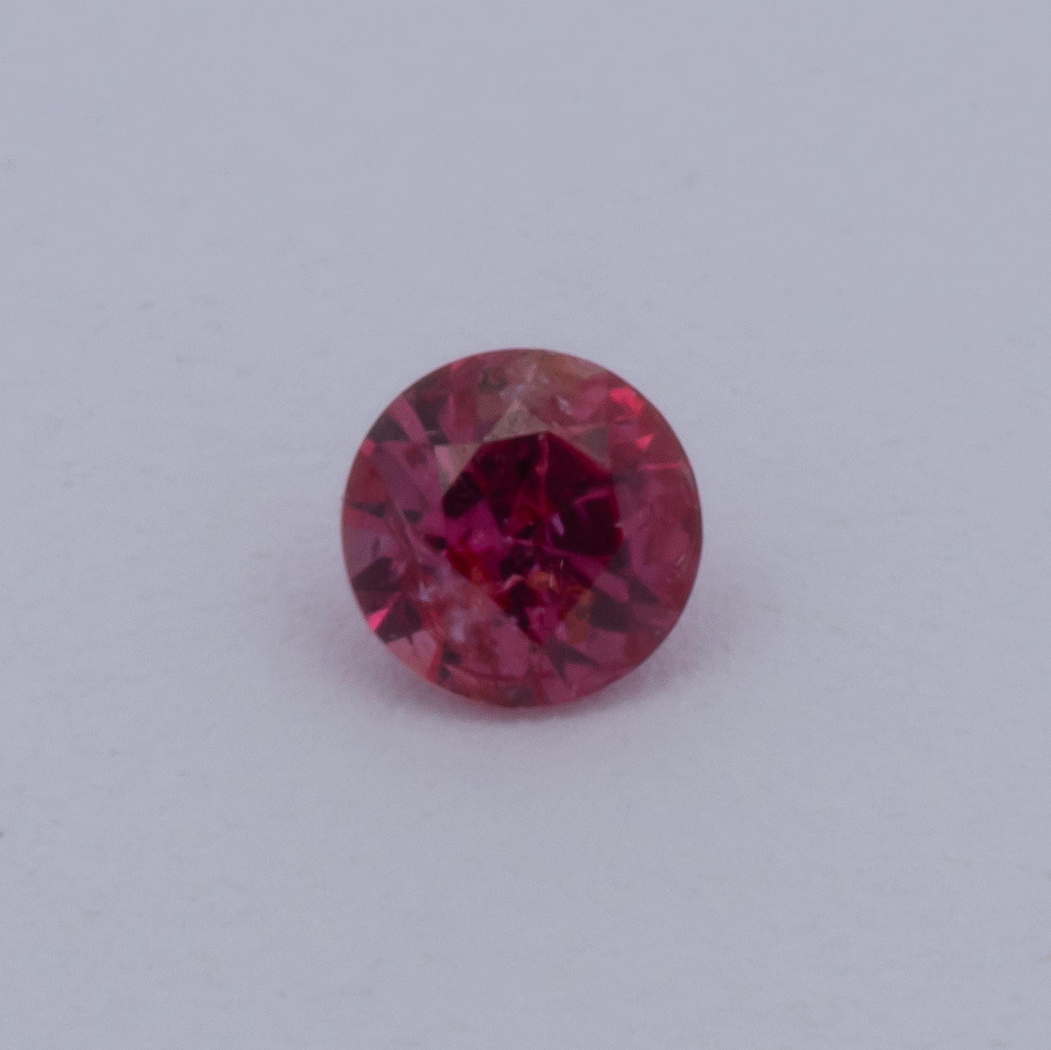 Rubin - rot, rund, 2x2 mm, 0.04 cts, Nr. RY10014