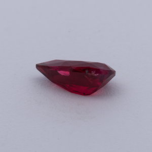 Rubin - rot, birnform, 4.5x2.5 mm, 0.17 cts, Nr. RY10032