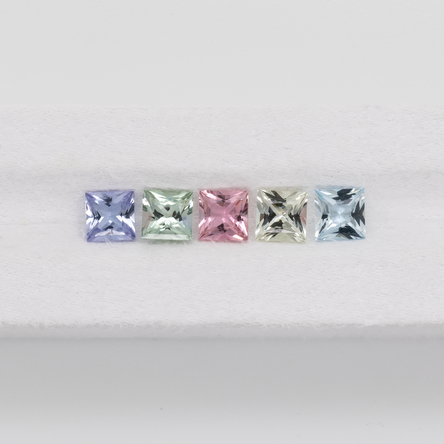 Pastellfarben im Set - bunt, rechteck, 4.5x4.5 mm, 1.97 cts, Nr. SET99076