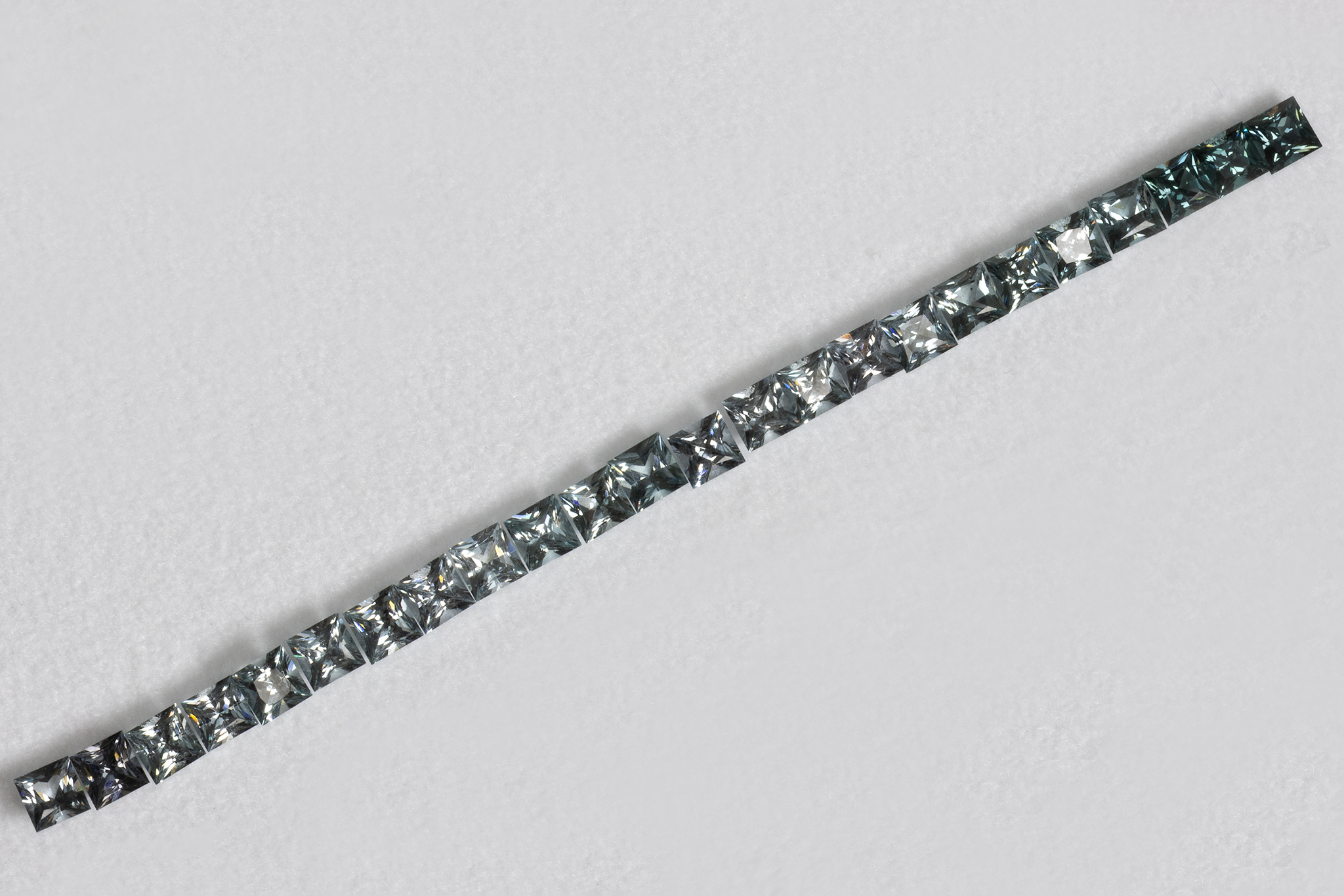 Spinell im Set - grau, rechteck, 3x3 mm, 3.46 cts, Nr. SET99106