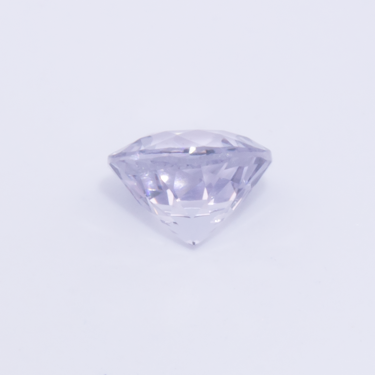 Spinell - lila, rund, 4x4 mm, 0.31 cts, Nr. SP90068
