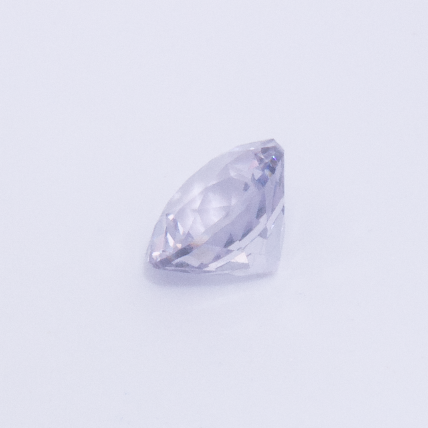 Spinell - lila, rund, 4x4 mm, 0.31 cts, Nr. SP90068