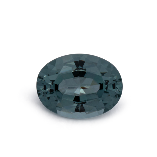 Spinell - grau, oval, 8x6 mm, 1.41 cts, Nr. SP90088