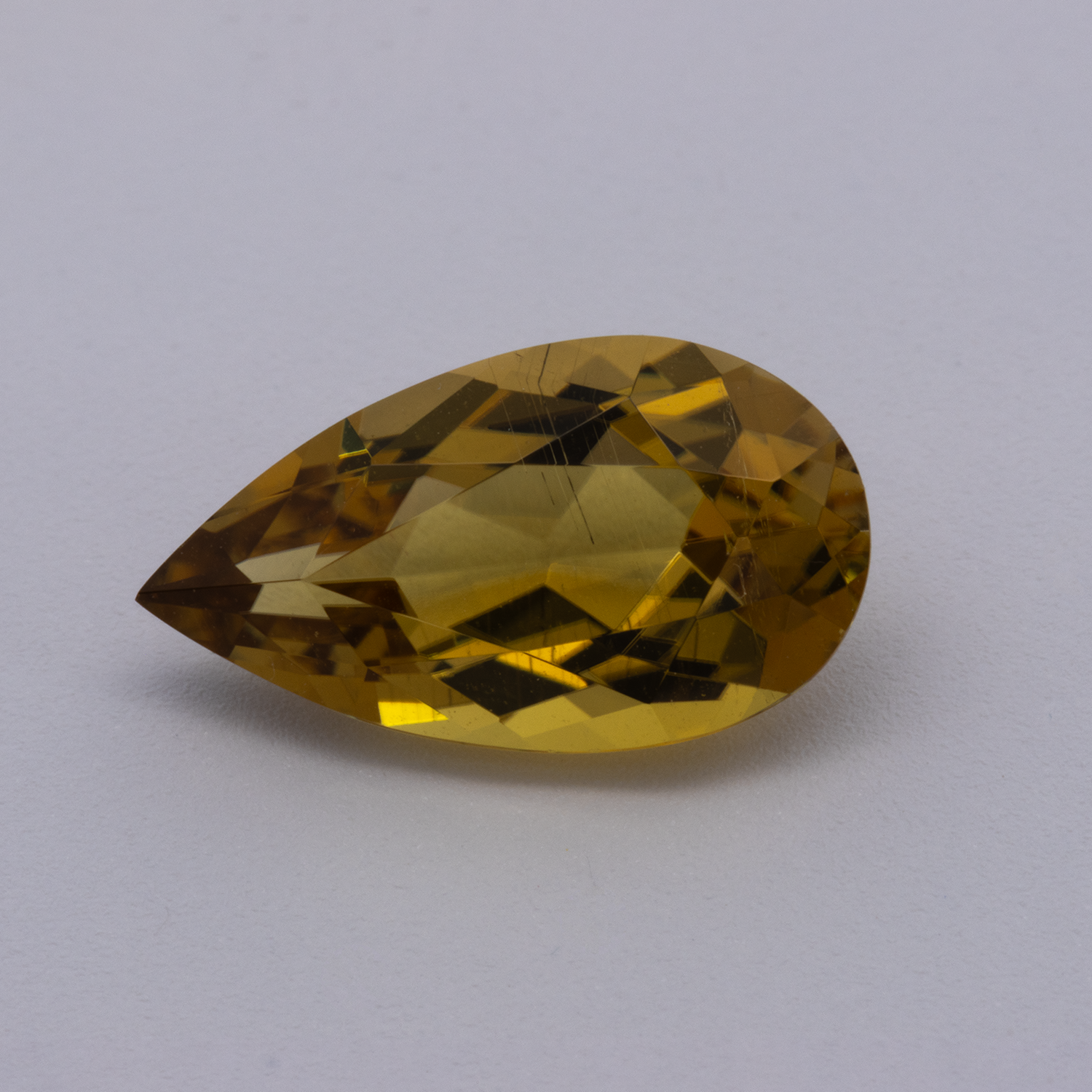 Turmalin - gelb, birnform, 10.9x6.1 mm, 1.61 cts, Nr. TR101333