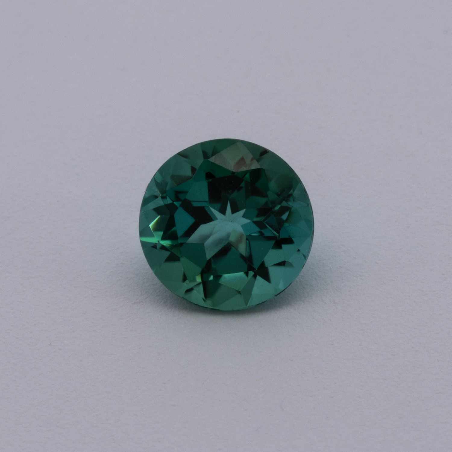 Turmalin - grün, rund, 5.1x5.1 mm, 0.51 cts, Nr. TR991073