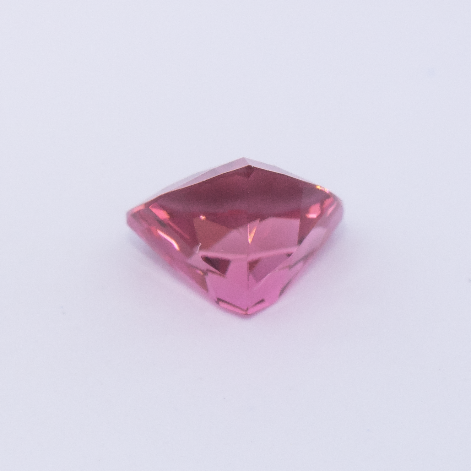 Turmalin - rosa, trillion, 6.1x6 mm, 0.70 cts, Nr. TR991097