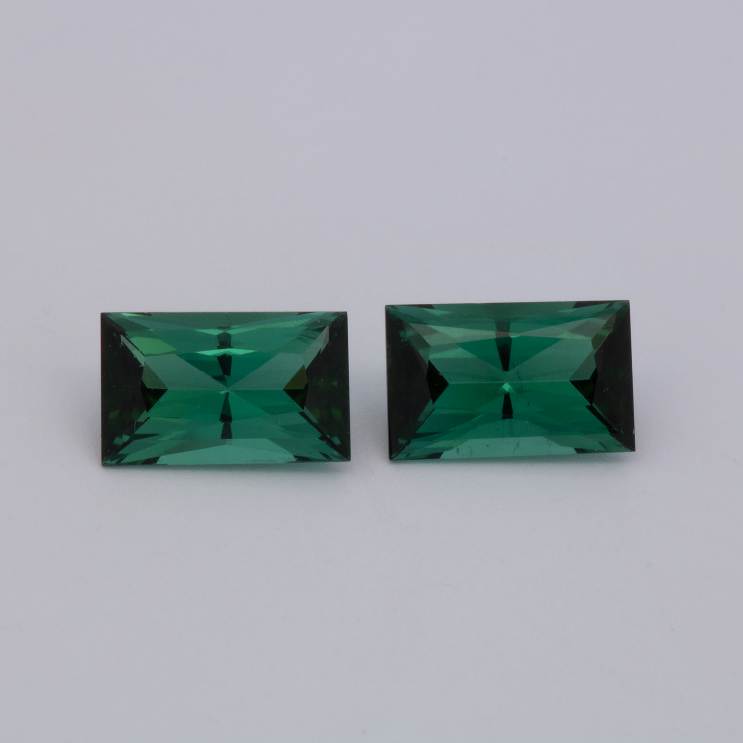 Turmalin Paar - grün, rechteck, 8x5 mm, 2.10 cts, Nr. TR991110
