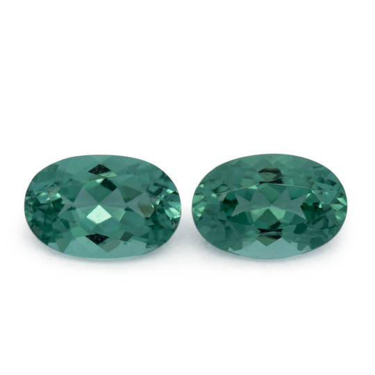Turmalin Paar - grün, oval, 6x4 mm, 0.90 cts, Nr. TR991129